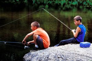 boys-fishing-1